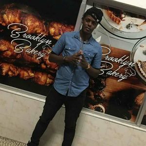 Meet your Posher, Don